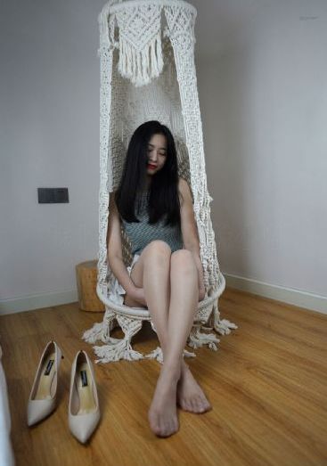 黑白森林在线观看