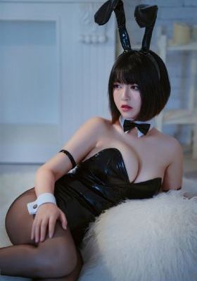 奇怪的同居